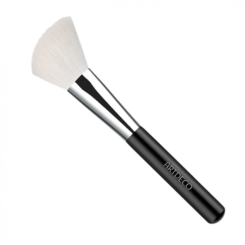 Artdeco Blusher Brush Premium Quality - Premium Makeup Brushes from Artdeco - Just Rs 1999! Shop now at Cozmetica